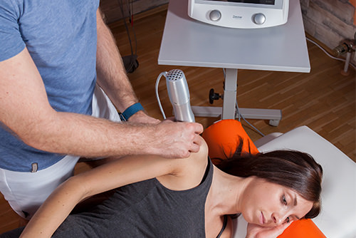 Stoßwellentherapie - Behandlungsmethoden Physiopraxis Antosik